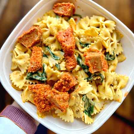 Buffalo Chicken Mac N Cheese